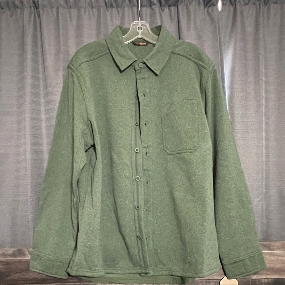& LORE Green Button up shirt size large 
By Tahoe River